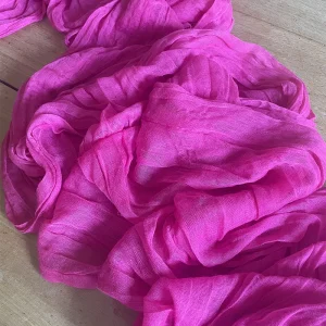 chemin-table-fuschia
