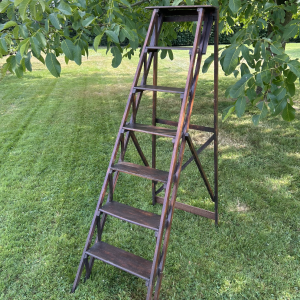 Escabeau en bois