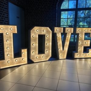Lettres lumineuses